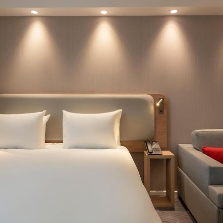 Holiday Inn Express - Marne-La-Vallee Val D'Europe By Ihg Bailly-Romainvilliers Dış mekan fotoğraf
