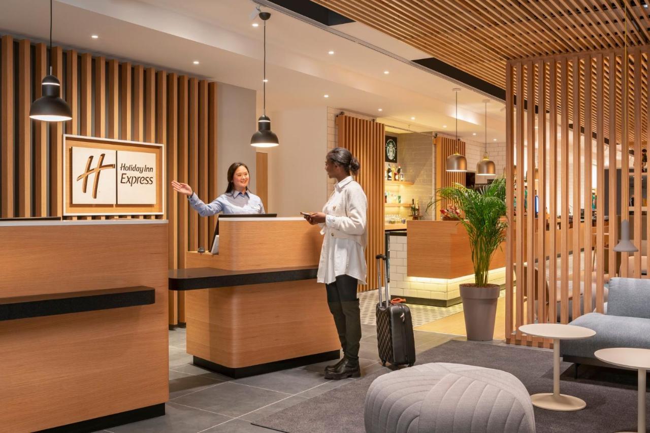 Holiday Inn Express - Marne-La-Vallee Val D'Europe By Ihg Bailly-Romainvilliers Dış mekan fotoğraf